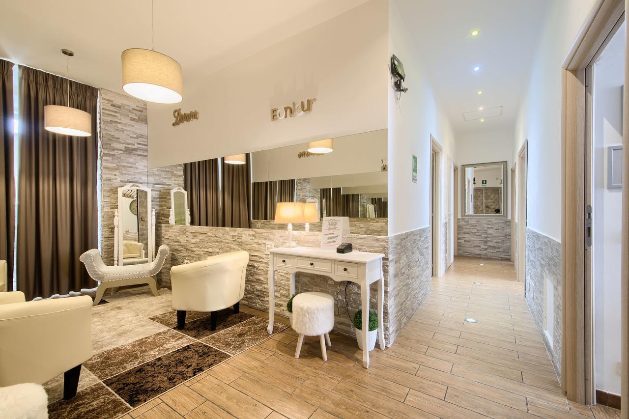 Domus Pietro Inn Roma Dış mekan fotoğraf