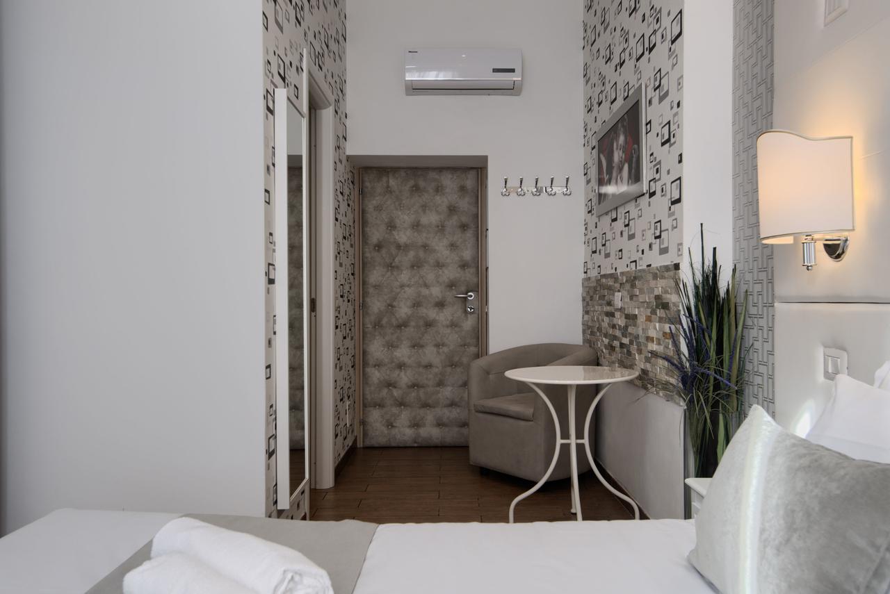 Domus Pietro Inn Roma Dış mekan fotoğraf